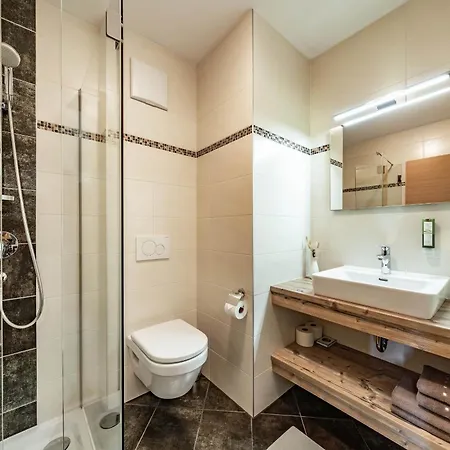 Ifangl Apartment *