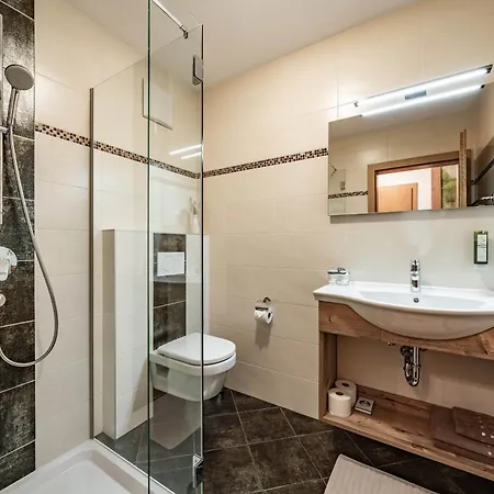 伊方歌尔乡村公寓 *